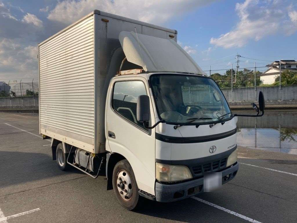 2005 Toyota Toyoace Truck XZU308[2]