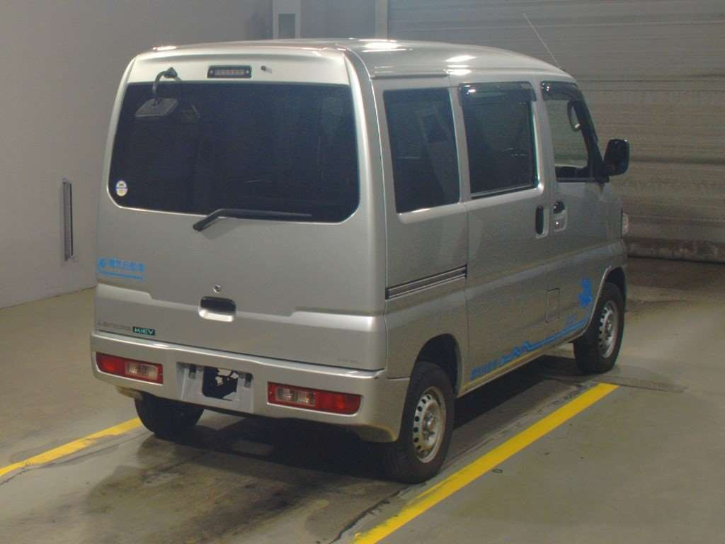 2018 Mitsubishi Minicab Miev U68V[1]