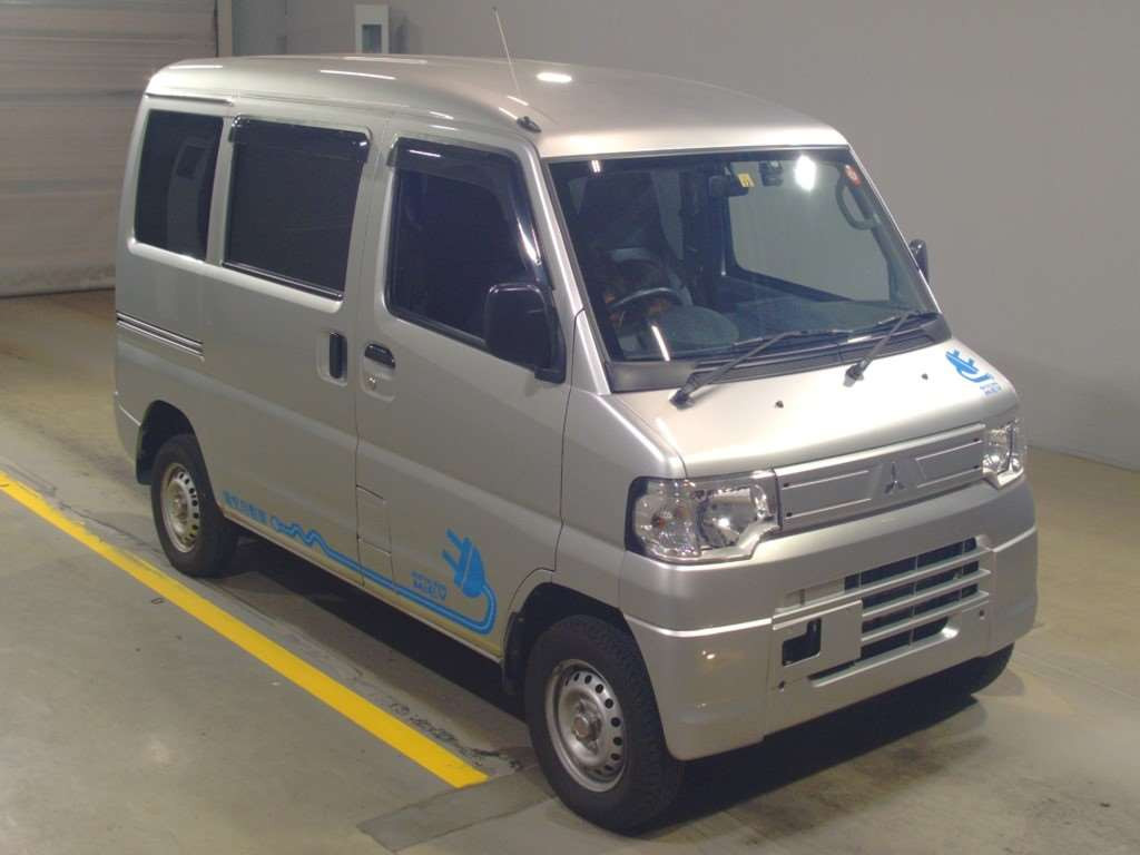 2018 Mitsubishi Minicab Miev U68V[2]