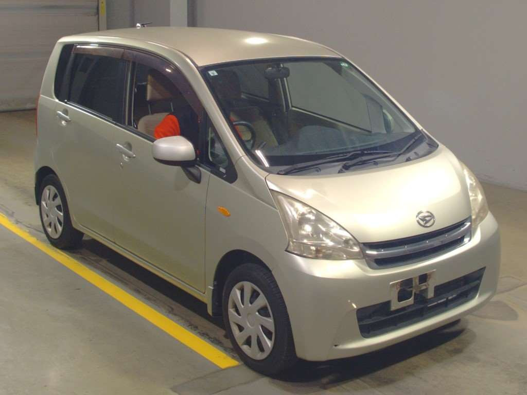 2011 Daihatsu Move LA100S[2]