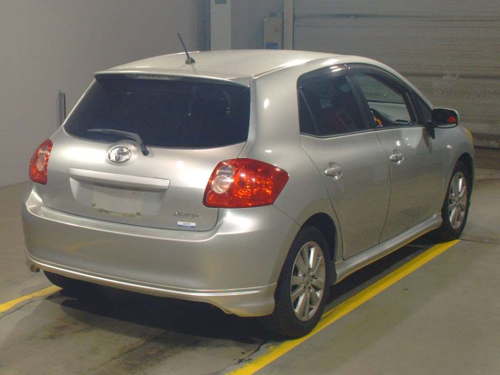 2008 Toyota Auris ZRE152H[1]