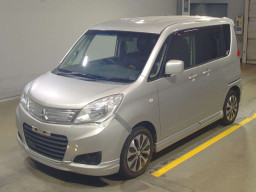 2014 Mitsubishi Delica D2