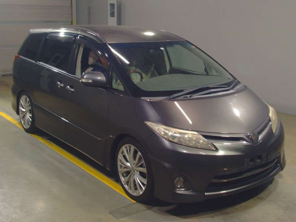 2011 Toyota Estima ACR50W[2]