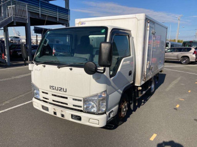 2013 Isuzu Elf Truck