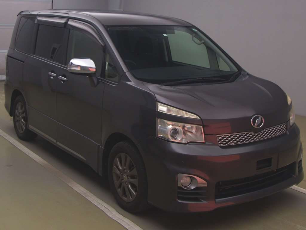 2012 Toyota Voxy ZRR70W[2]