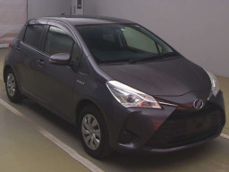 2017 Toyota Vitz