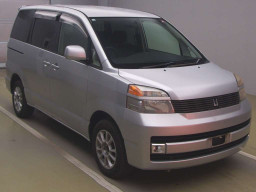 2002 Toyota Voxy