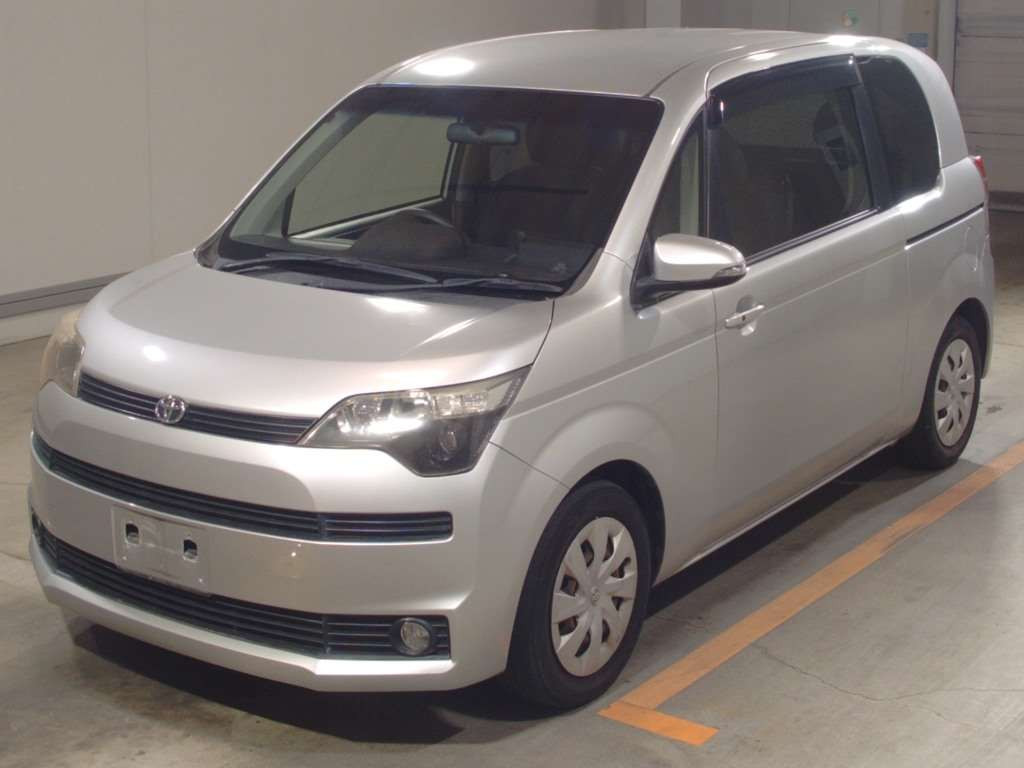 2013 Toyota Spade NCP141[0]