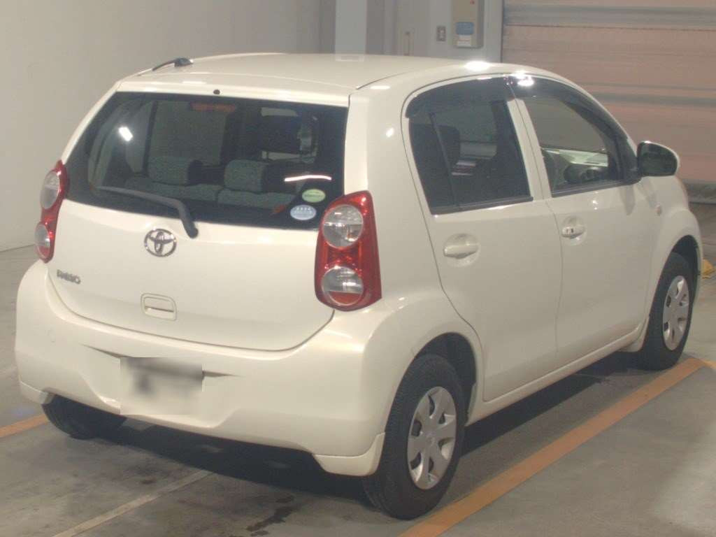 2013 Toyota Passo KGC30[1]