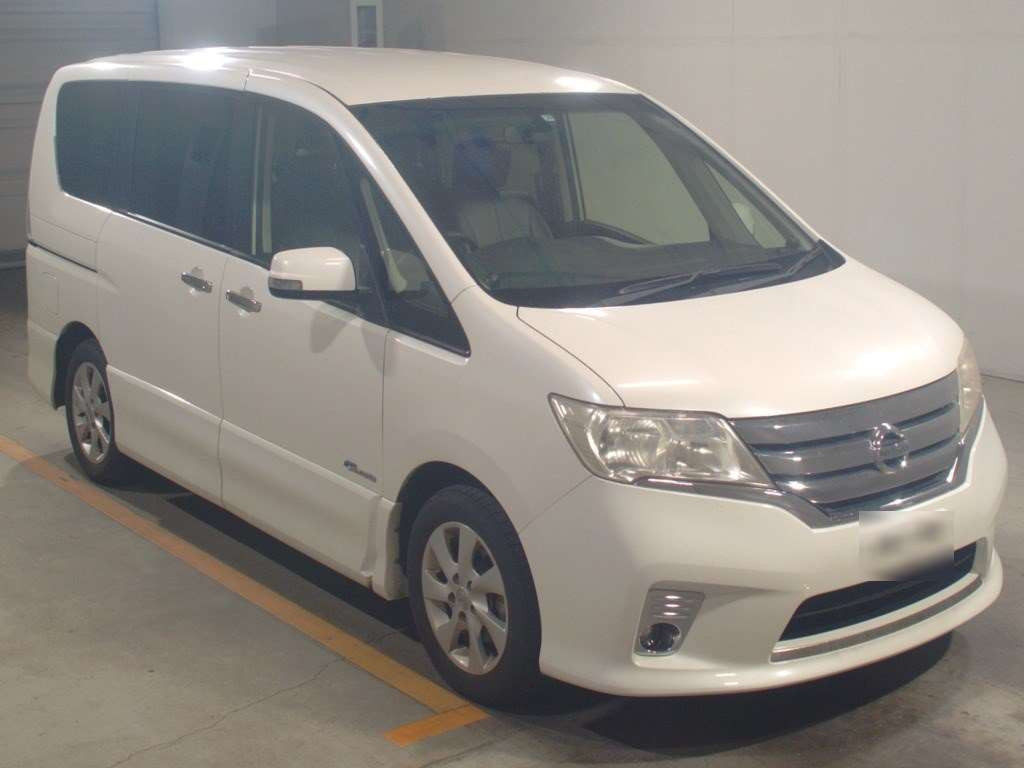 2013 Nissan Serena HFC26[2]