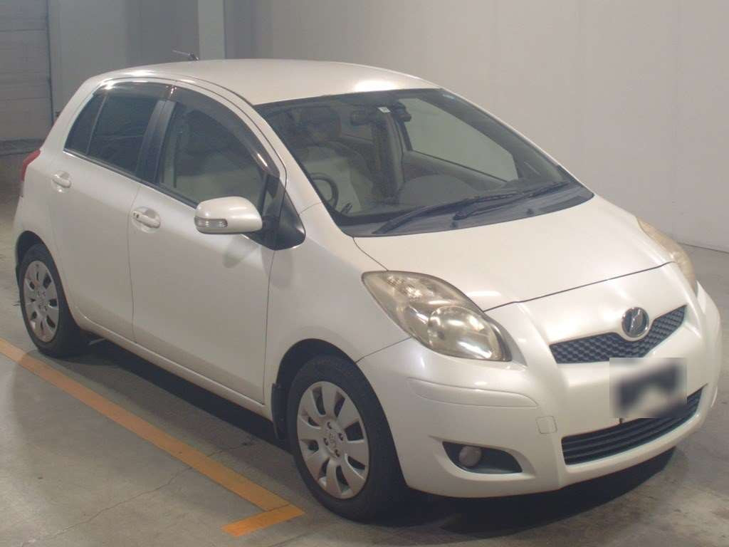 2009 Toyota Vitz KSP90[2]