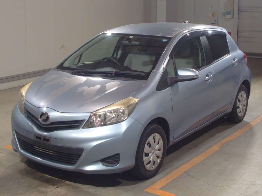 2011 Toyota Vitz KSP130[0]