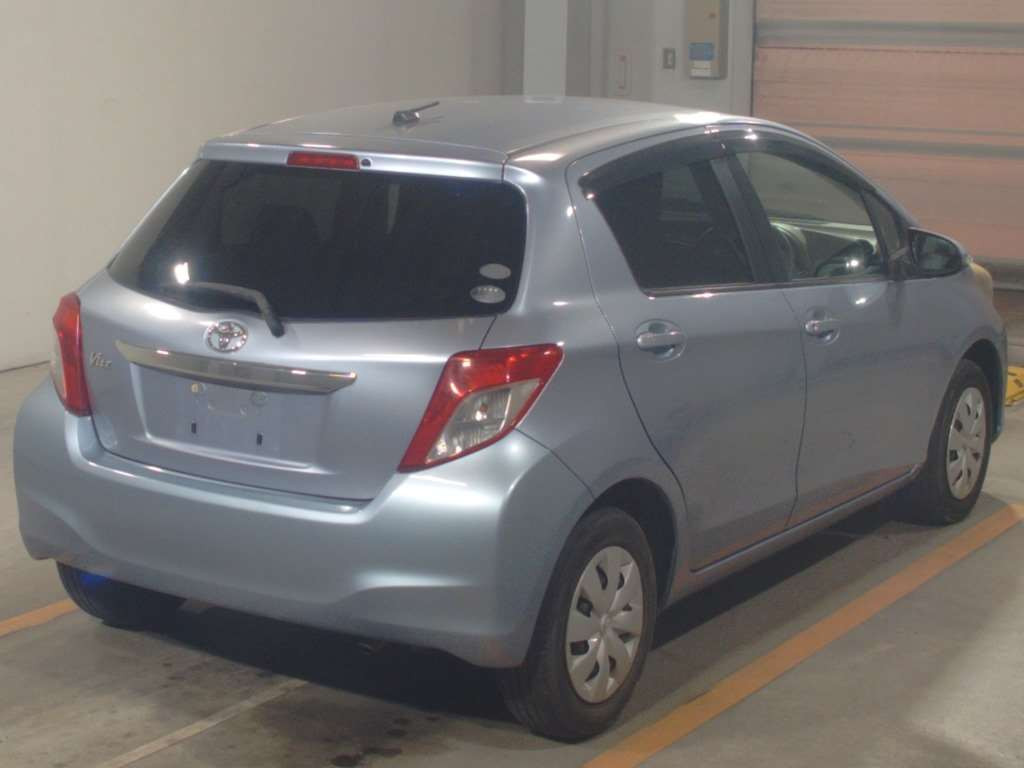 2011 Toyota Vitz KSP130[1]