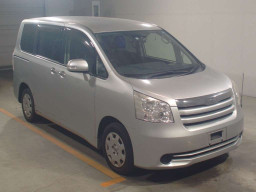 2009 Toyota Noah