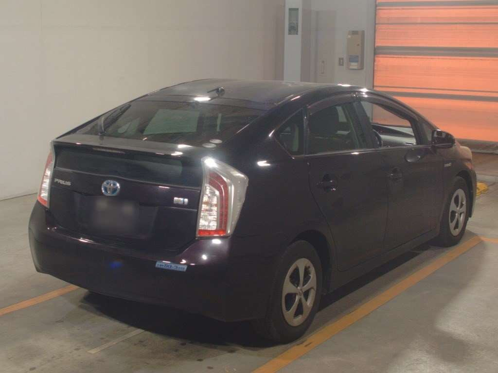 2012 Toyota Prius ZVW30[1]