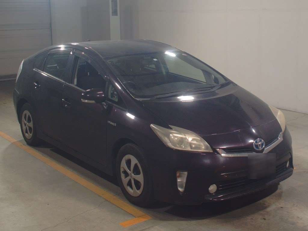 2012 Toyota Prius ZVW30[2]