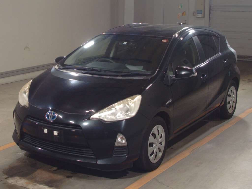 2013 Toyota Aqua NHP10[0]