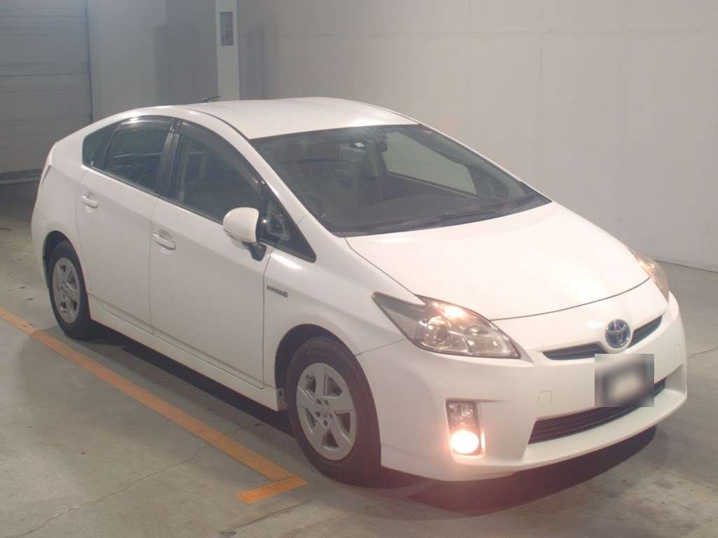 2010 Toyota Prius ZVW30[2]