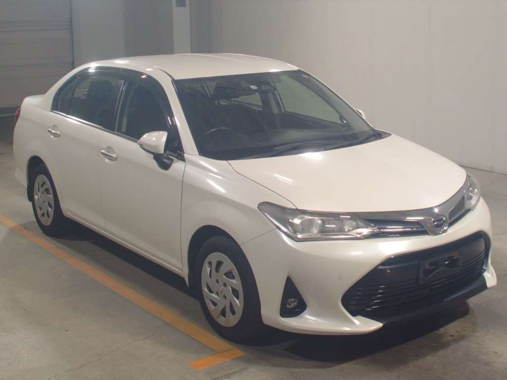 2017 Toyota Corolla Axio NRE161[2]