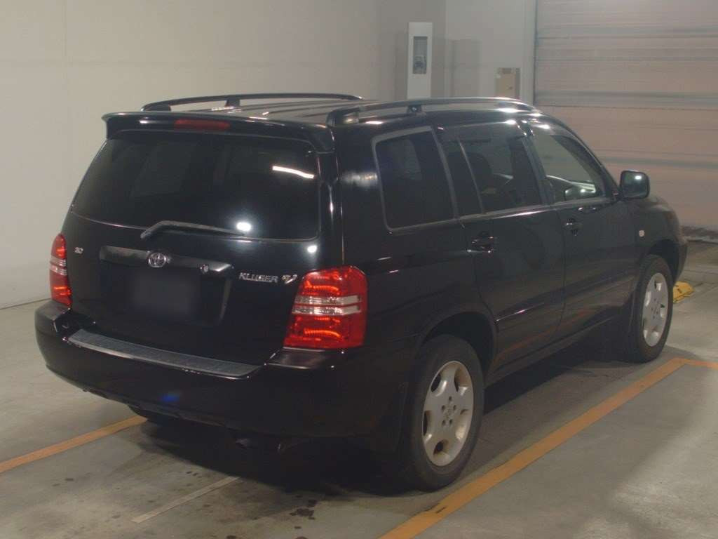 2001 Toyota Kluger V MCU20W[1]