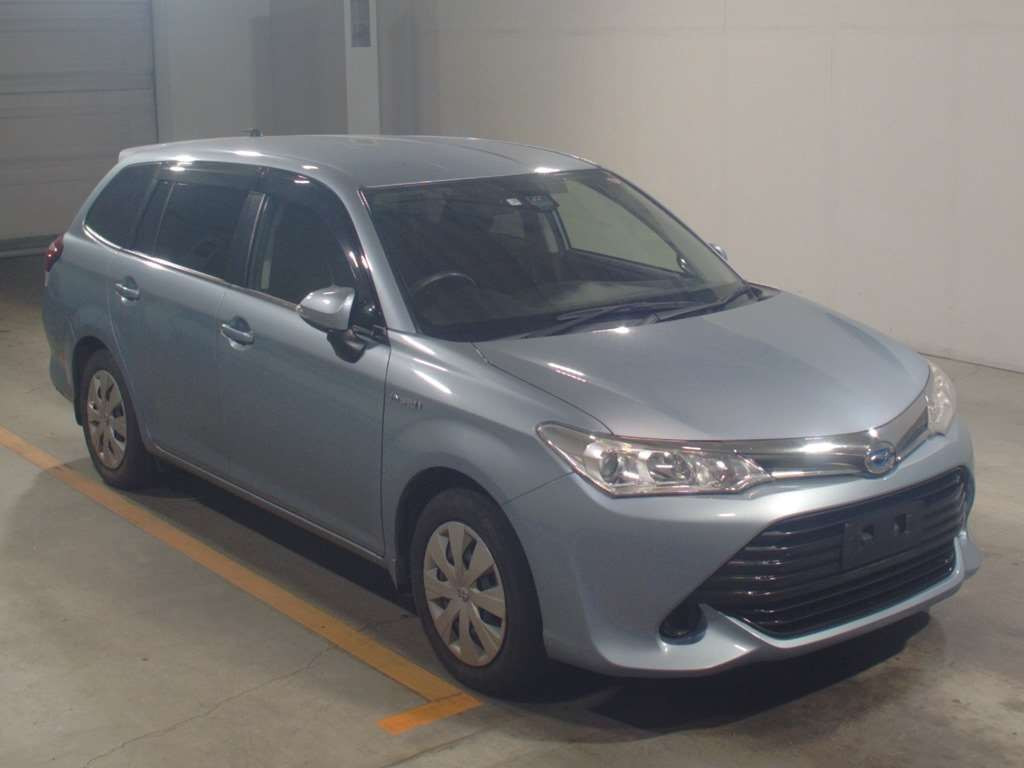 2015 Toyota Corolla Fielder NKE165G[2]