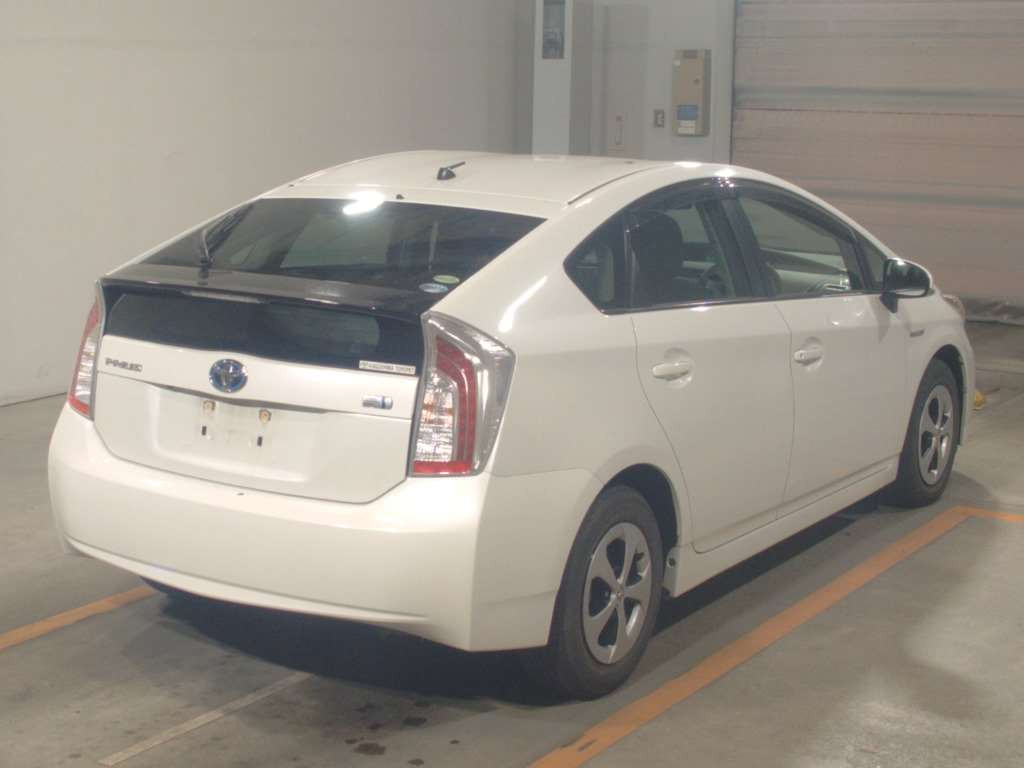 2014 Toyota Prius ZVW30[1]