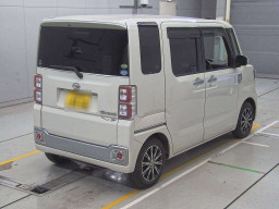 2016 Daihatsu Wake