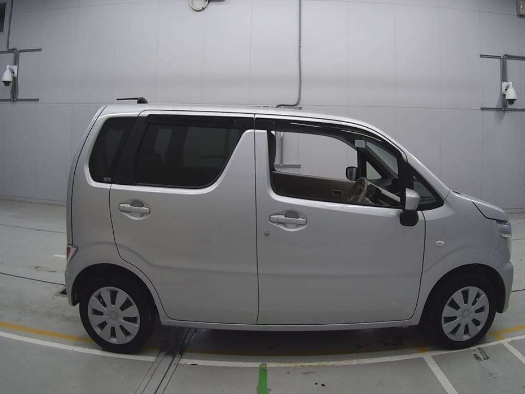 2017 Suzuki Wagon R MH35S[2]