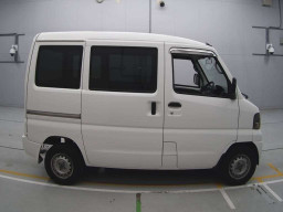 2003 Mitsubishi Minicab Van