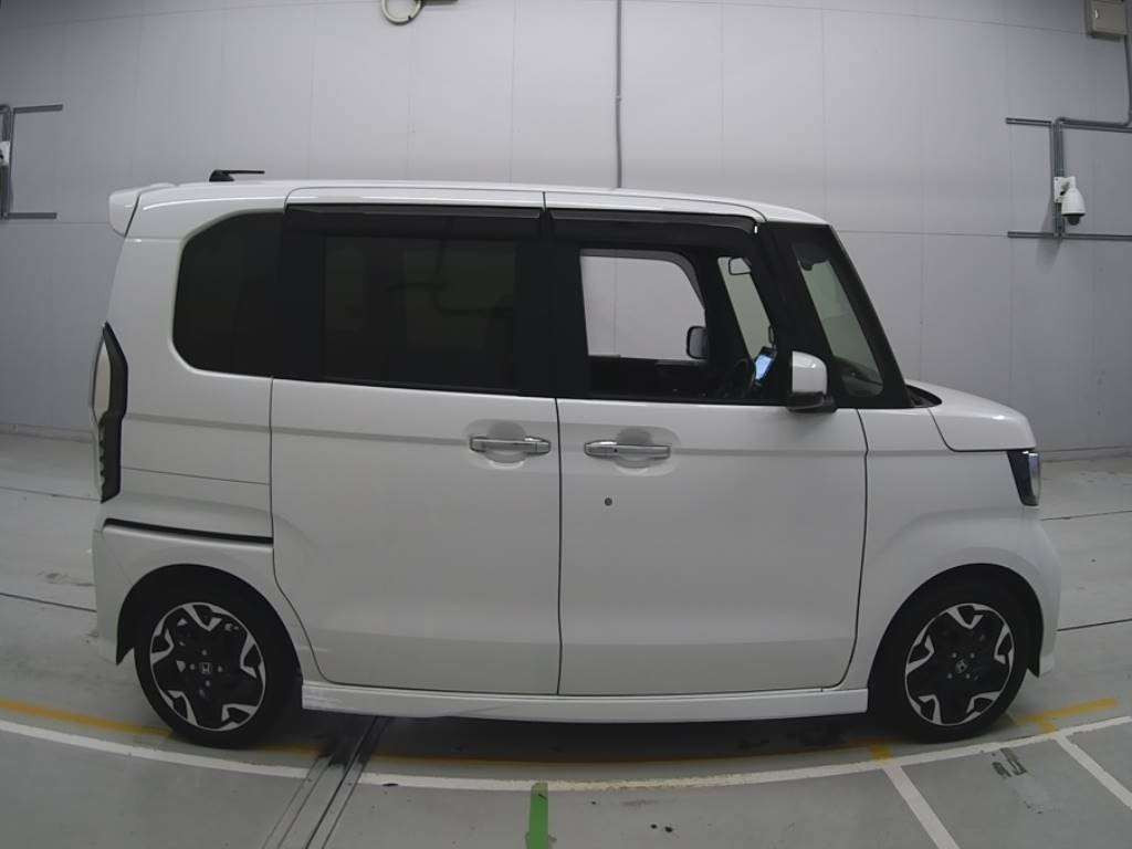 2020 Honda N-BOX CUSTOM JF3[2]