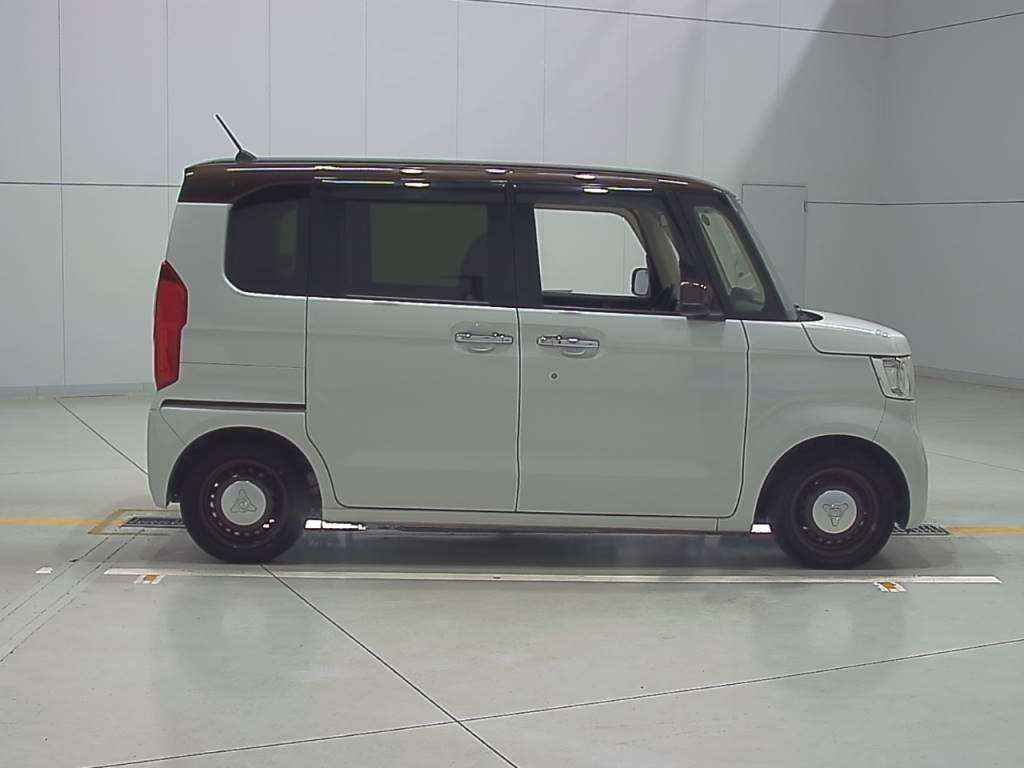 2021 Honda N-BOX JF3[2]