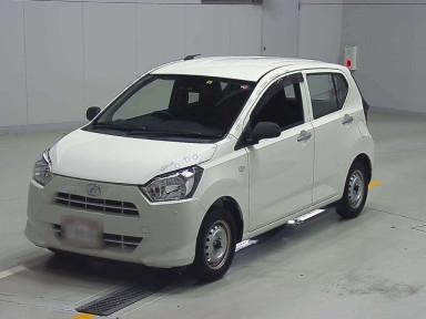 2019 Daihatsu Mira es