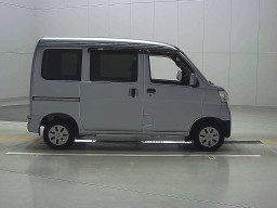 2018 Subaru Sambar