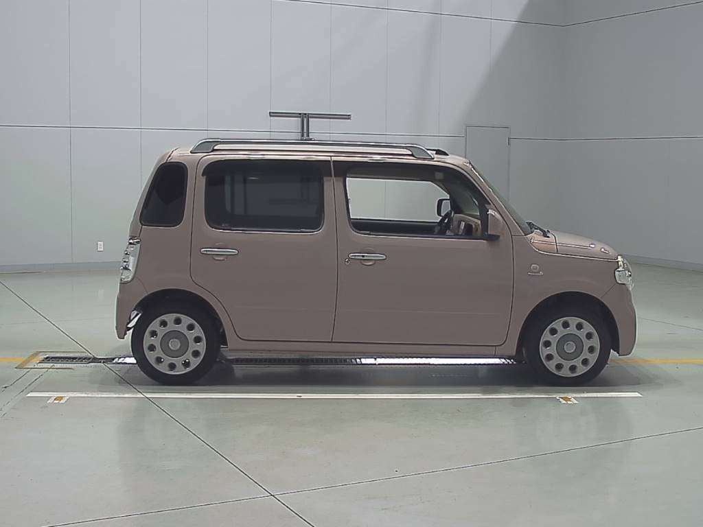 2014 Daihatsu Mira Cocoa L675S[2]