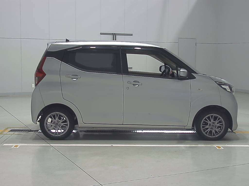 2019 Nissan DAYZ B43W[2]