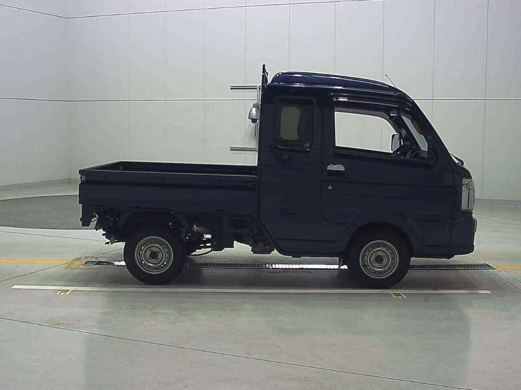 2021 Suzuki Carry Truck DA16T[2]