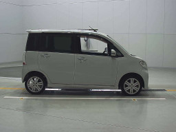 2012 Daihatsu Tanto exe