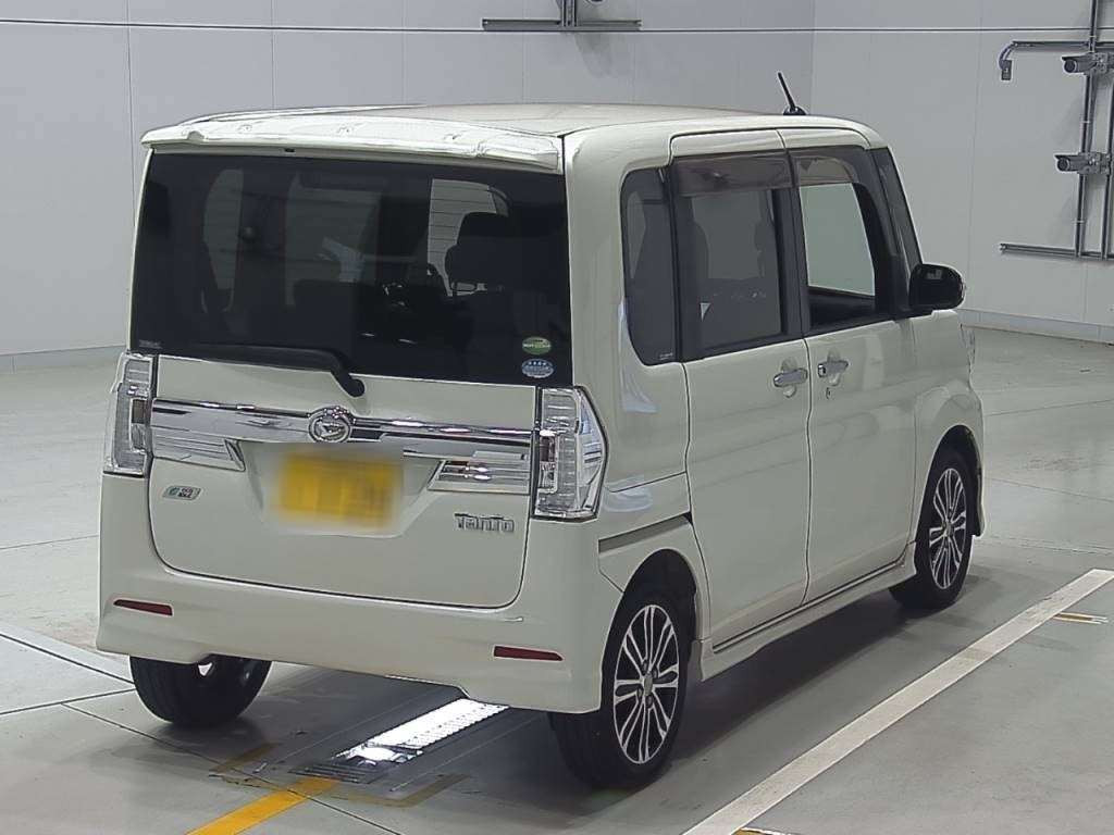 2014 Daihatsu Tanto LA600S[1]