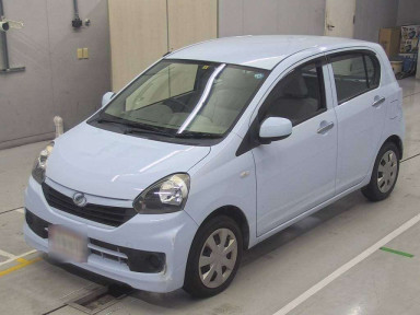 2015 Daihatsu Mira es