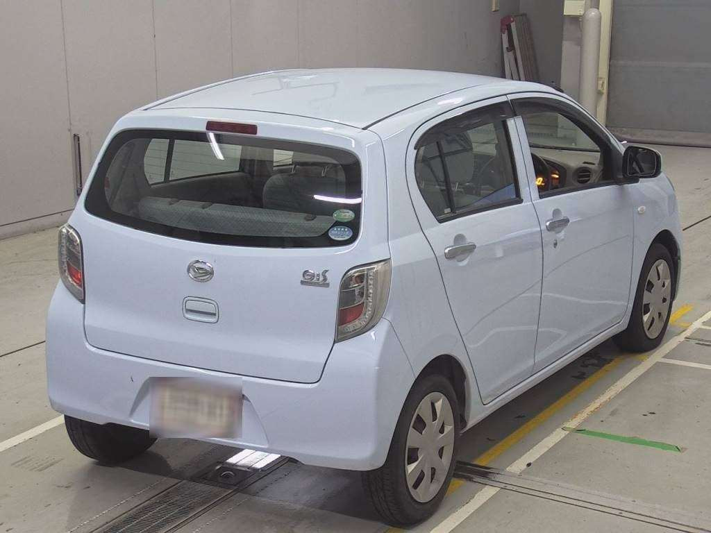 2015 Daihatsu Mira es LA300S[1]