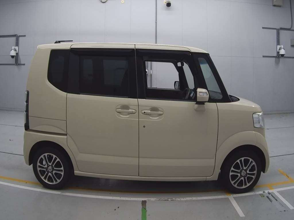 2014 Honda N-BOX JF1[2]