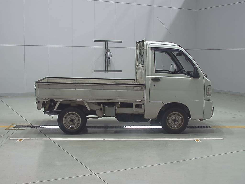 2003 Daihatsu Hijet Truck S200P[2]