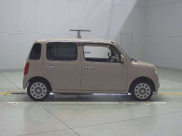 2011 Daihatsu Mira Cocoa