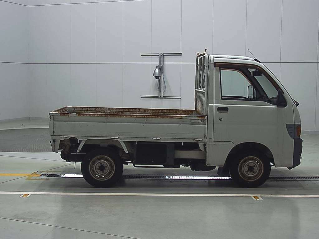 1998 Daihatsu Hijet Truck S100P[2]