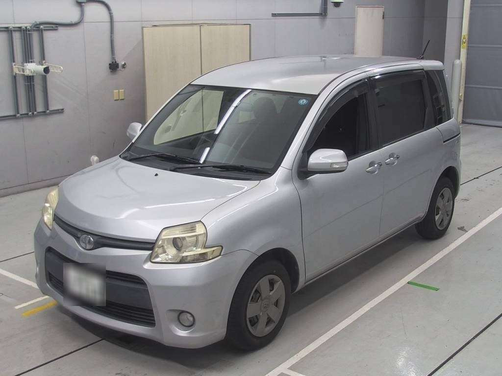 2011 Toyota Sienta NCP81G[0]