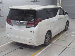 2016 Toyota Alphard Hybrid