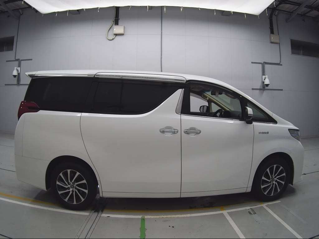 2016 Toyota Alphard Hybrid AYH30W[2]