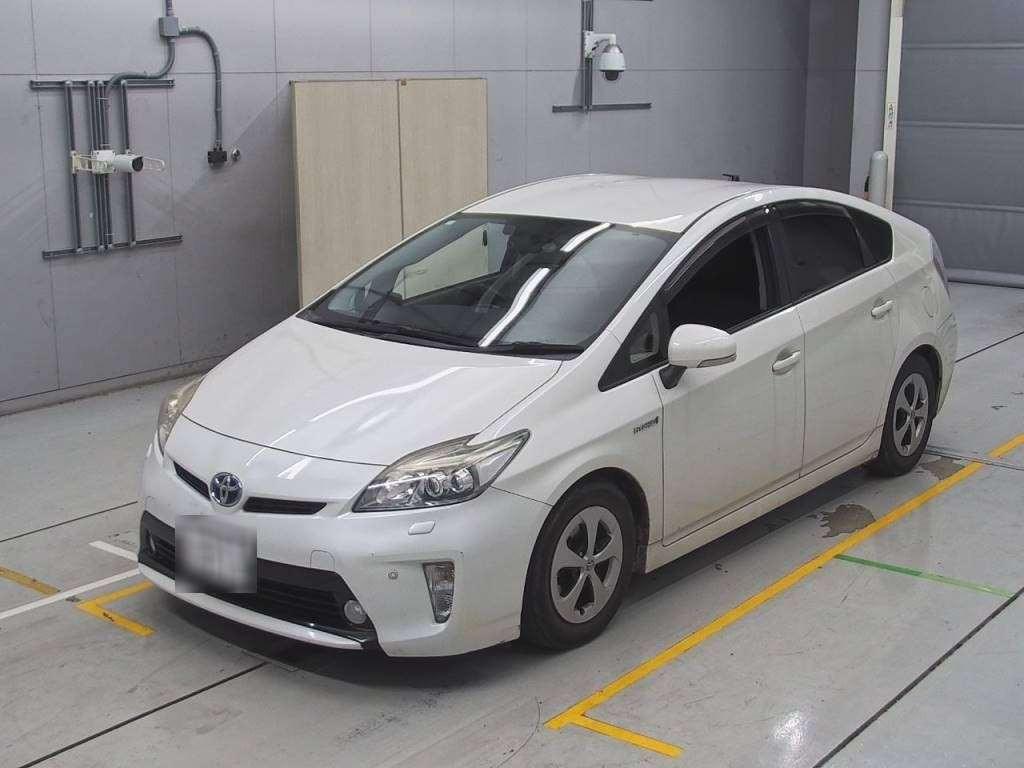 2015 Toyota Prius ZVW30[0]