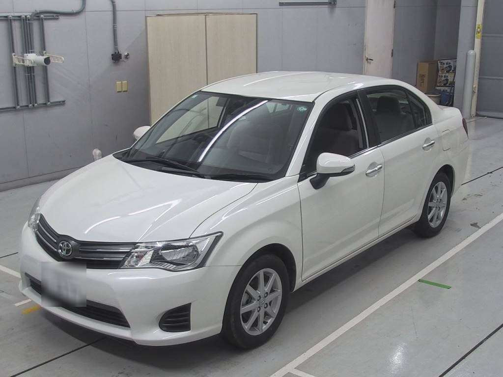 2013 Toyota Corolla Axio NZE161[0]