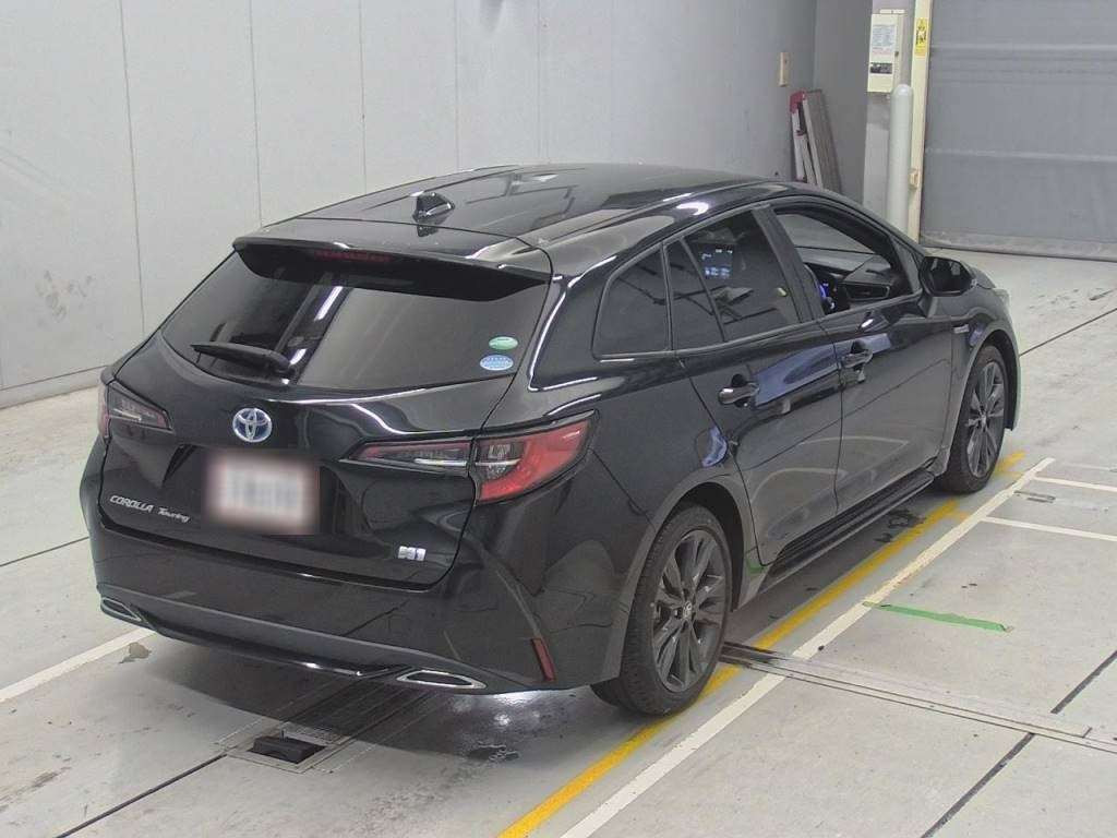 2019 Toyota Corolla Touring Wagon ZWE211W[1]